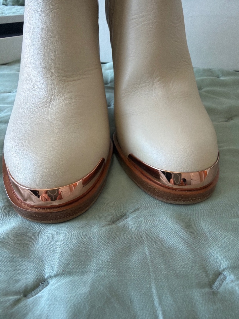 Veronique Branquinho Milk Leather Chelsea Ankle Boots Rose Gold Toe Size 5.5
